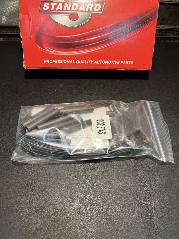 Conector de alimentación de radio estándar S-1874 para Ford F-150 1999-2004 Foto 3 de 4