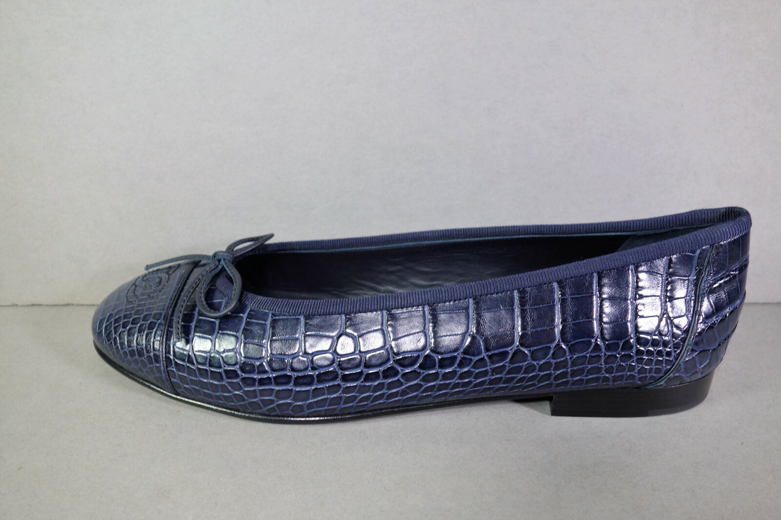 CHANEL 40 Navy Alligator ballet ballerina flats cap round toe "CC" NEW shoes image 4