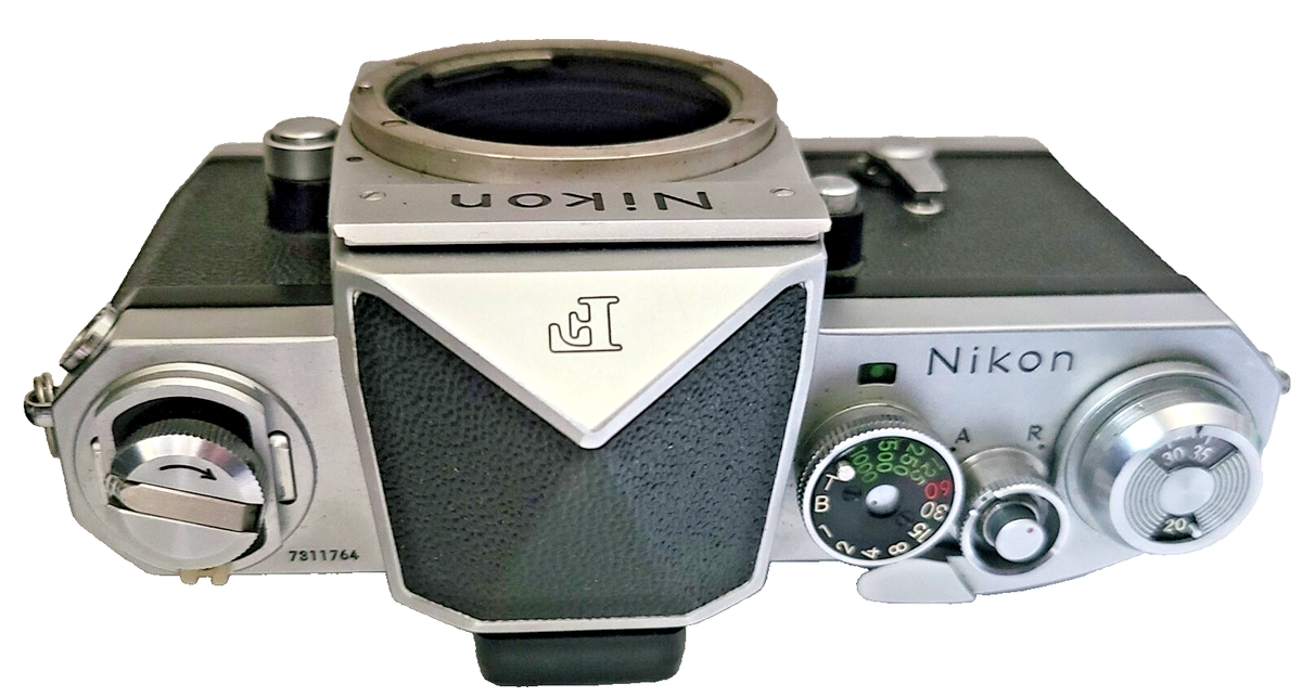 Nikon F Eyelevel Film Camera w Zoom-Nikkor 43-86mm f/3.5