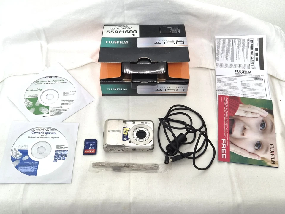 Fujifilm FinePix A150, photo 1 of 5