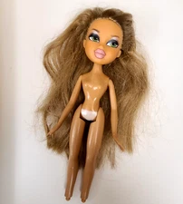MGA Bratz Forever Diamondz Fianna Doll NUDE No Clothes Shoes Accessories