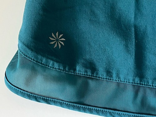 Athleta Mesh Racer Run Athletic Short Size XS 2.5” Inseam Borealis Green Teal - Picture 7 of 8