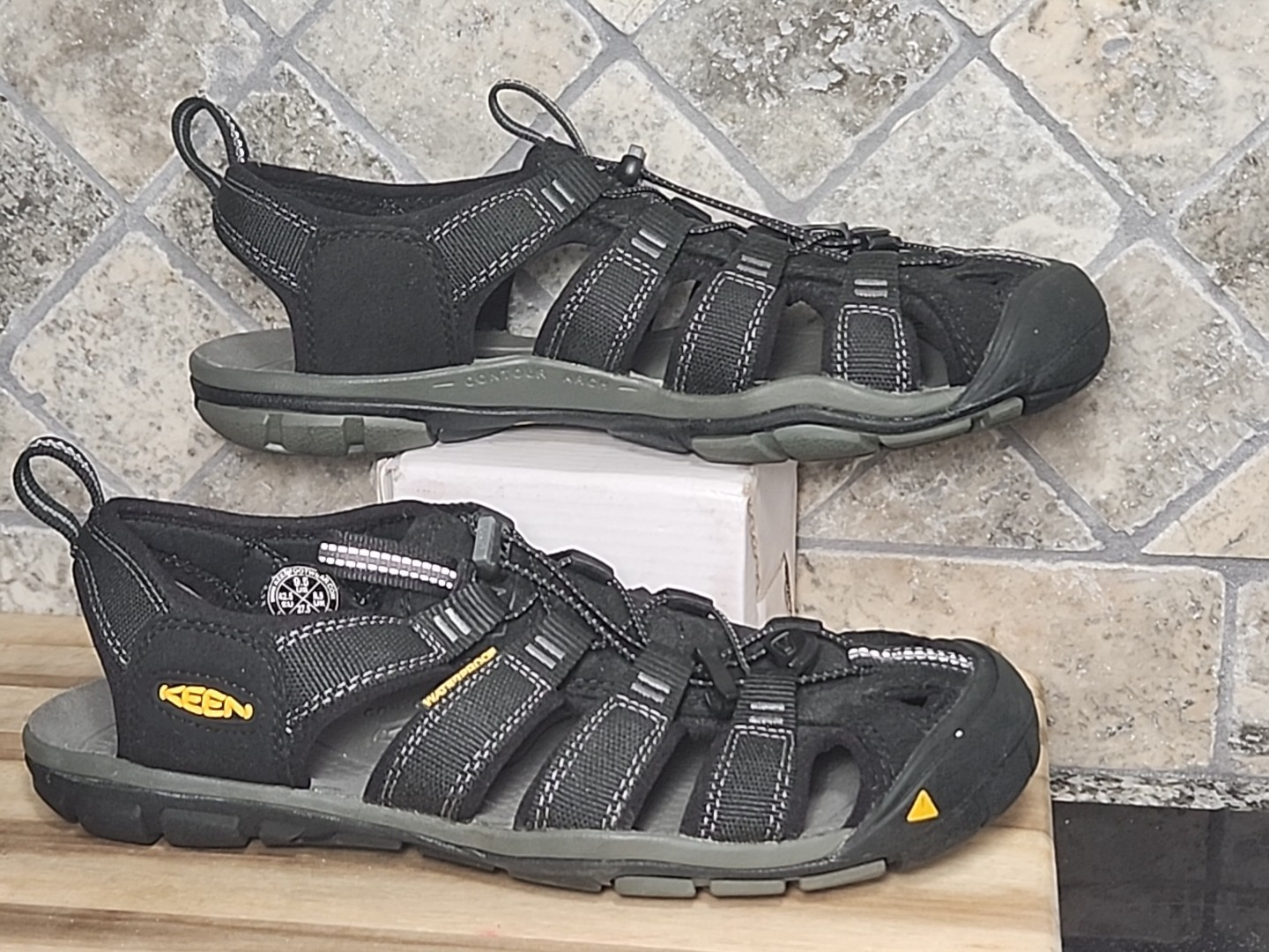 Scarpe sandali KEEN Clearwater CNX 1008660 uomo nero outdoor impermeabili misura 9 5