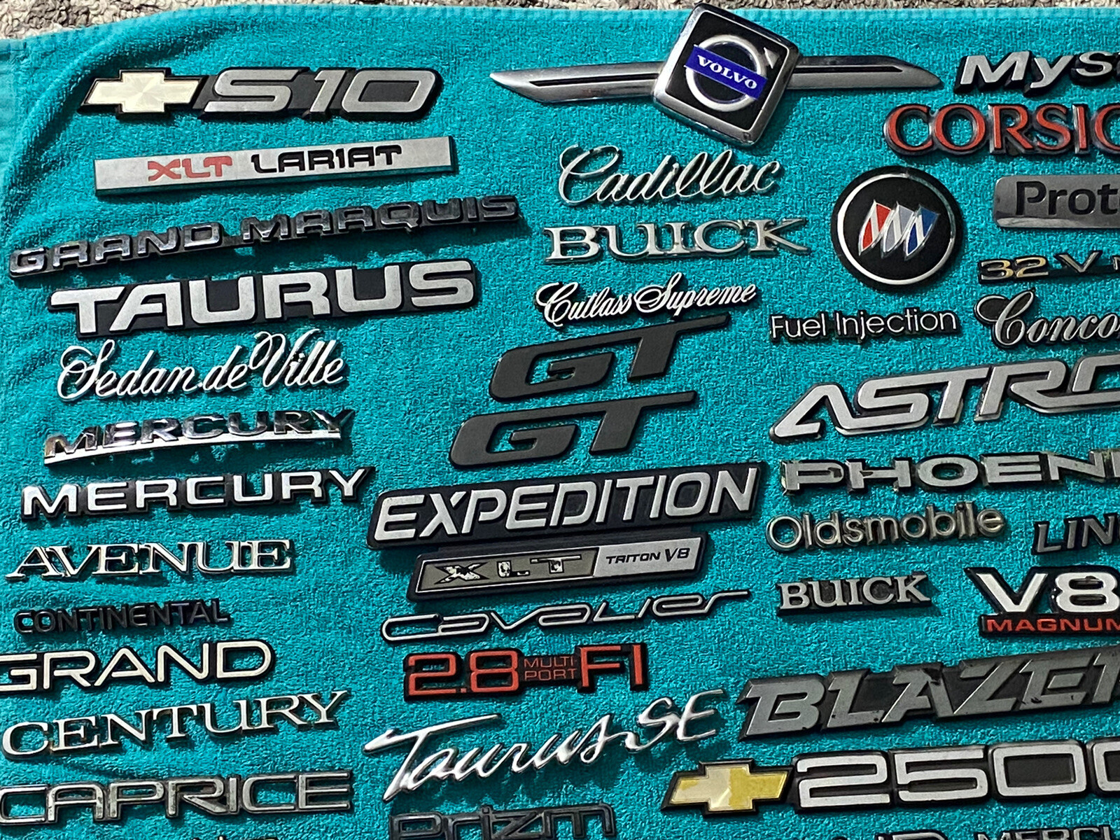 Car Emblem Lot Of 95 Chevy Blazer Buick GMC 1500 S10 Grand Prix Car Truck Plate eBay