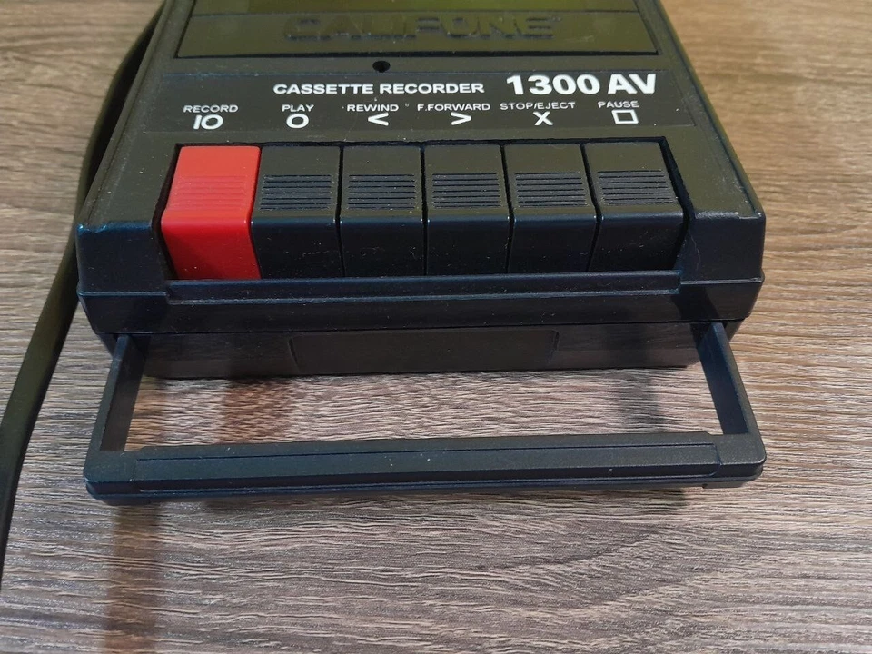 Винтажный кассетный магнитофон CALIFONE 1300AV - непроверенный - DM15 - Изображение 4 из 4