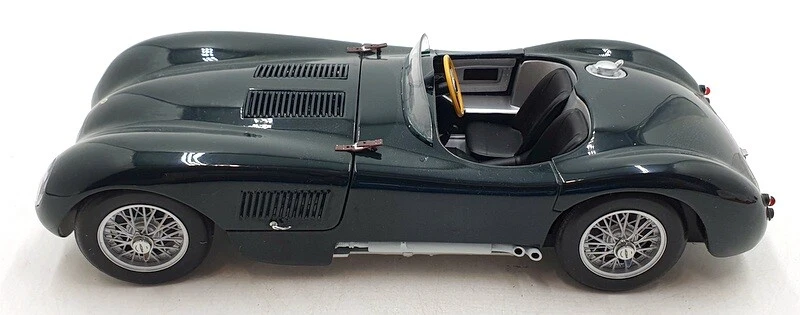 Autoart 1/18 Scale Diecast DC15824C - 1951 Jaguar 120 C-Type - Green - Image 3 of 4