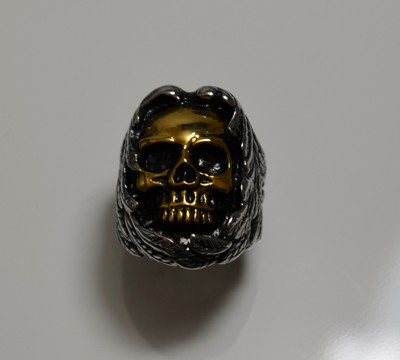 Bague tête de mort bikers,Harley,gothique,punk,métal acier inox 316L