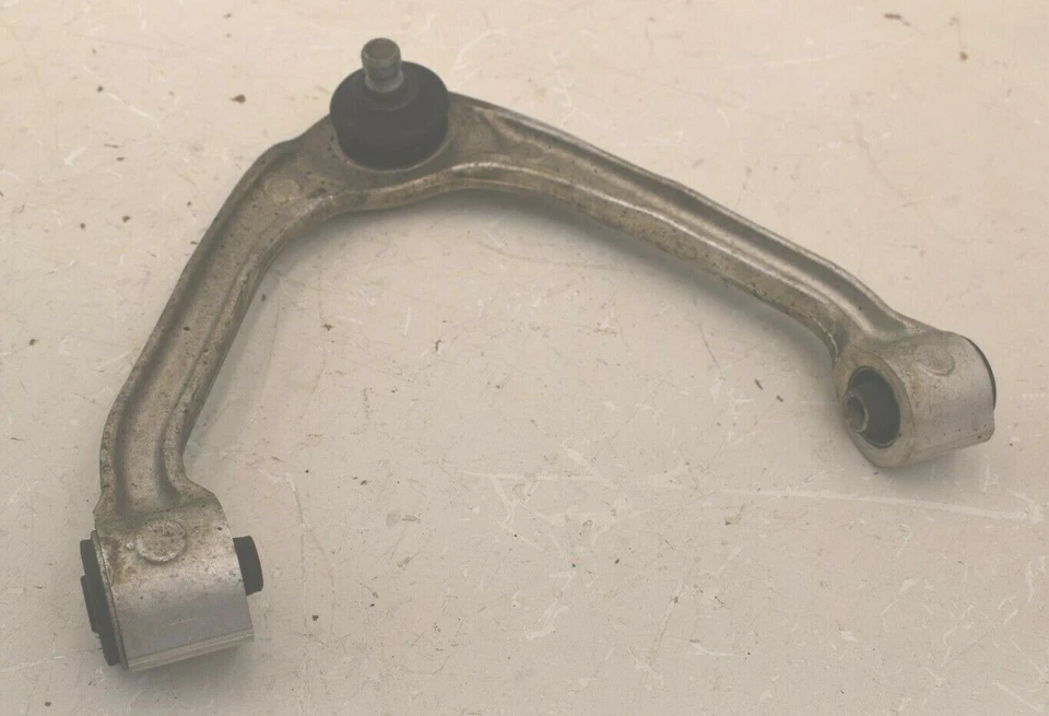 2008 - 2020 Infinity G37 G25 EX35 原始设备制造商右前上控制臂组件 — 第 2/4 张图片