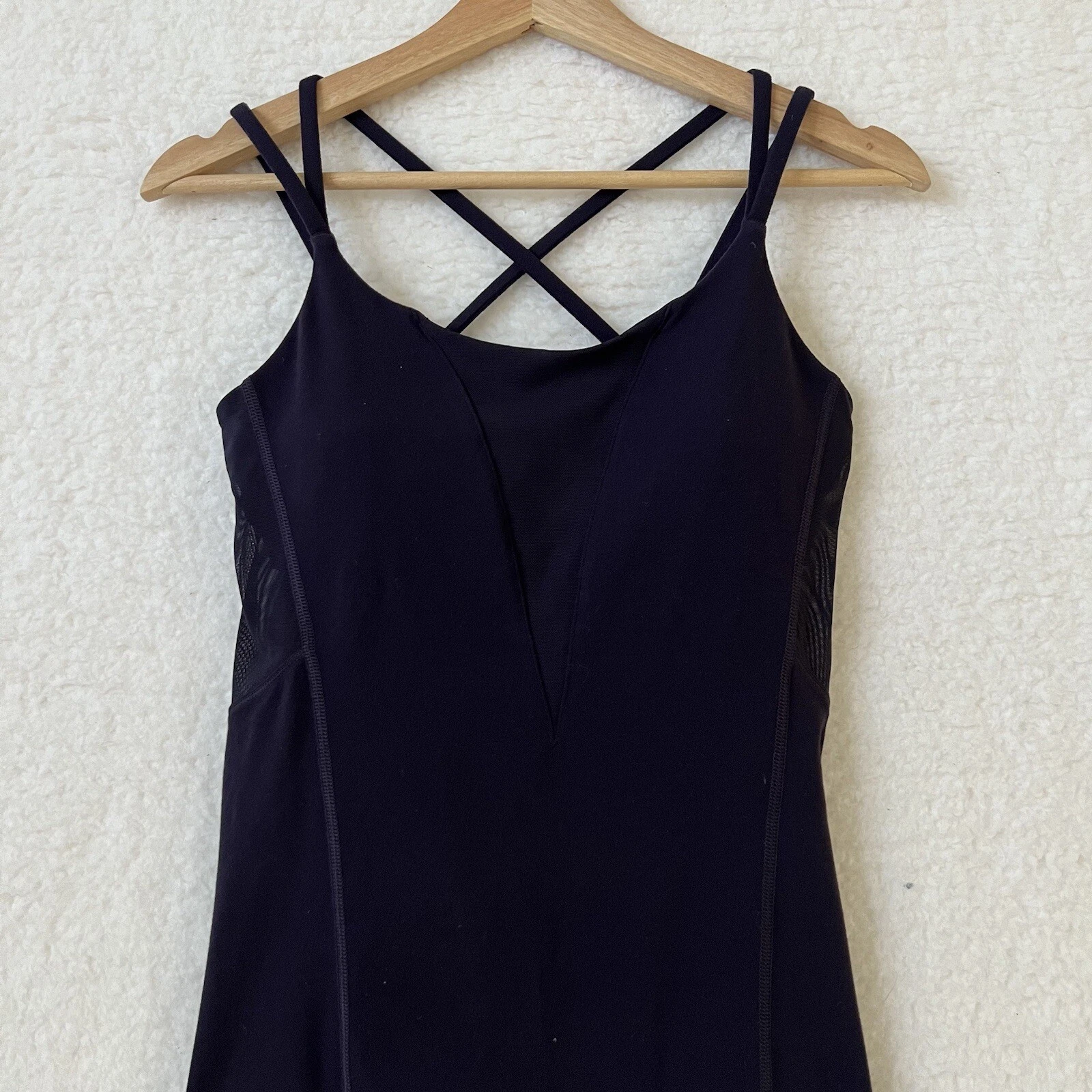 lululemon double strap mesh venting shelf bra tank-top