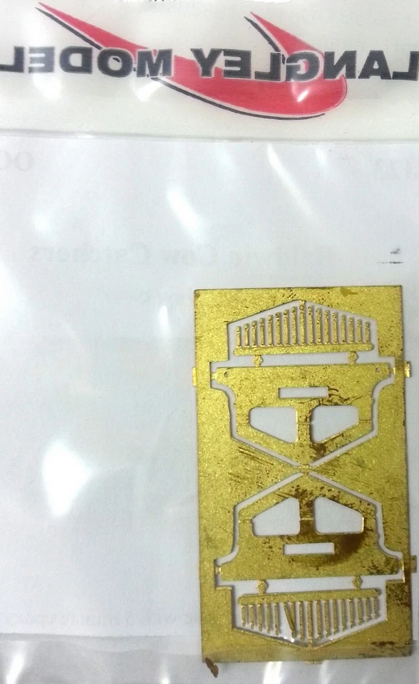 1 Pair Baldwin Cow Catchers 009 Train J23 UNPAINTED OO Scale Langley Models Kit - Image 2 of 3