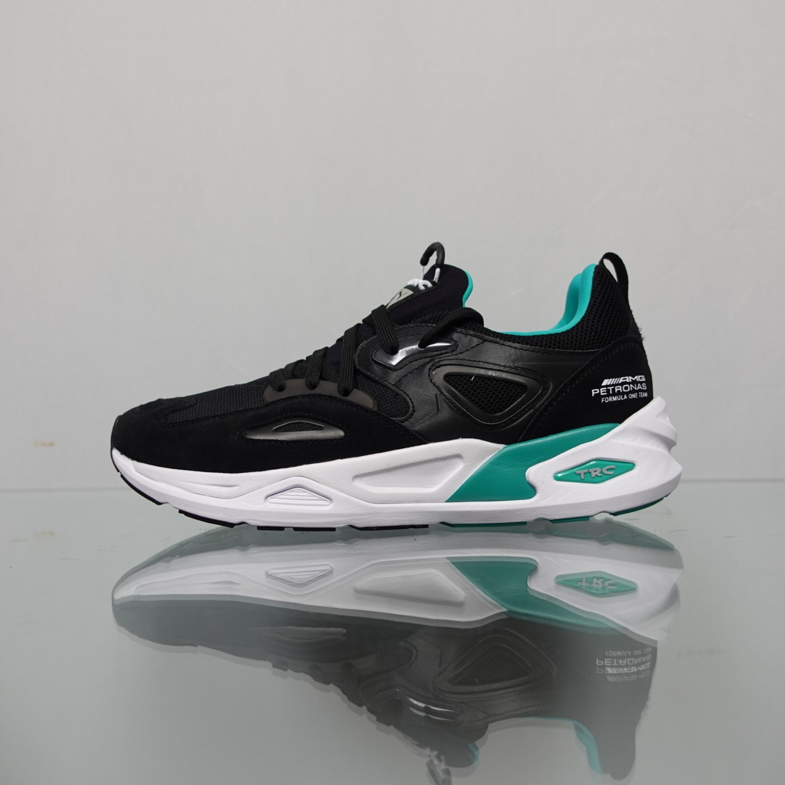 Баскетбольные кроссовки Puma MAPF1 TRC Blaze Мужские Размер 12, черный, Trainer #3402