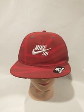 Nike SB Adjustable SNAPBACK Hat RED  WHITE RIPSTOP MATERIAL Youth Basketball