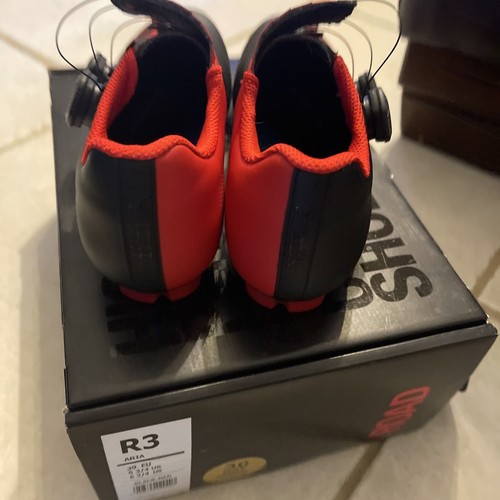 Fizik R3 Aria Road Cycling Shoes - Black / Red - EU 39 / US 6.75 - Picture 4 of 9
