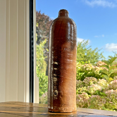 Georg Kreuzberg Ahrweiler Rheinpreussen Apollinaris-Brunnen-M-W German Bottle