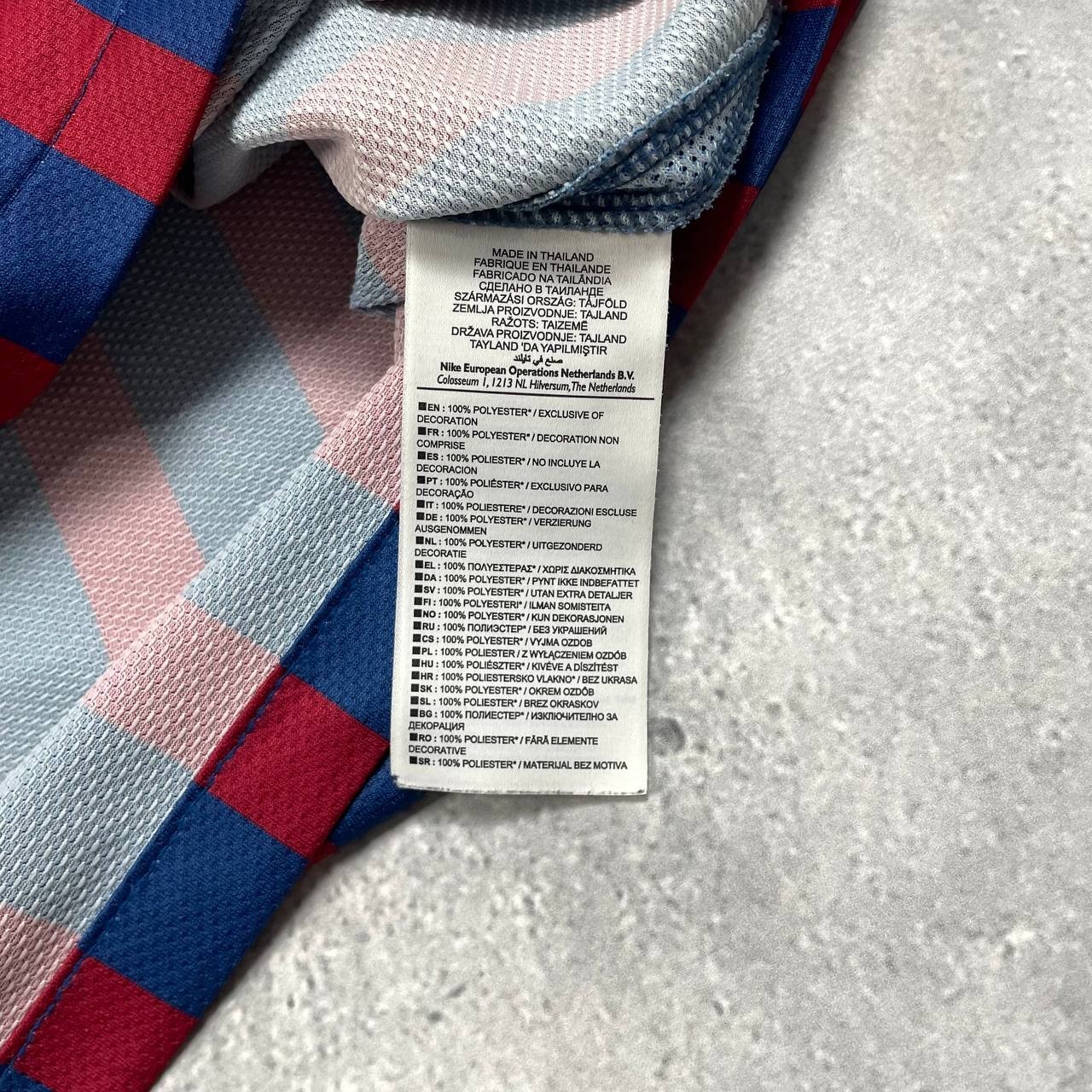 FC Barcelona 2011 2012 Home Jersey Nike Shirt Red/ Blue Size S thumbnail 14