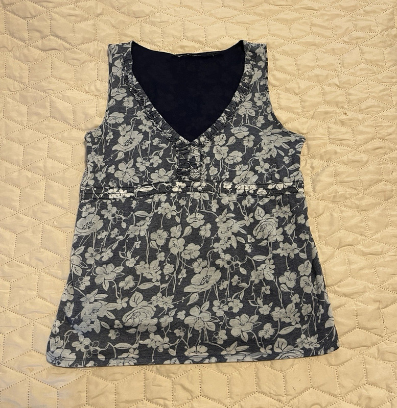 Women’s Blue/White Floral V-Neck Sleeveless Wide Strap Pullover Tank Sz S