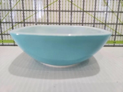 Pyrex Square 12 Oz Bowl #410 Turquoise Blue Small Dip Serving Vintage MCM EUC