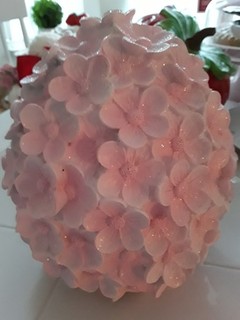 BIG BEAUTIFUL PINK HYDRANGEA BLOSSOMS JUMBO EASTER EGG BRAND NEW