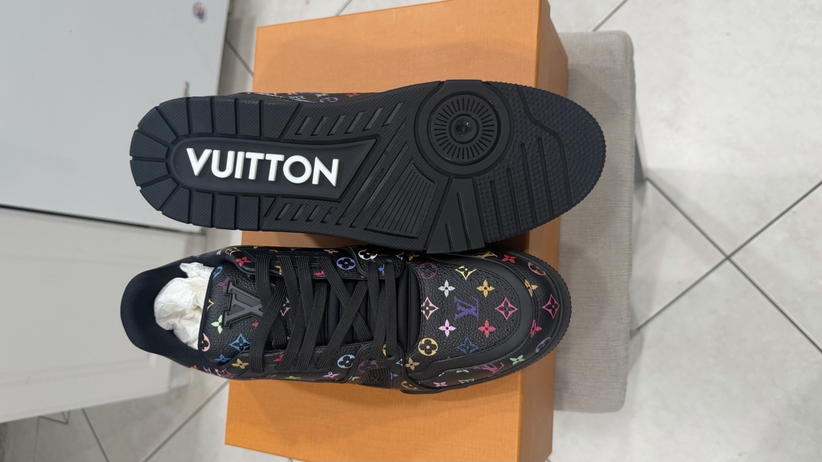 Authentic Louis Vuitton LV Trainer Black Multicolor Monogram Sneakers Size LV 9 image 3