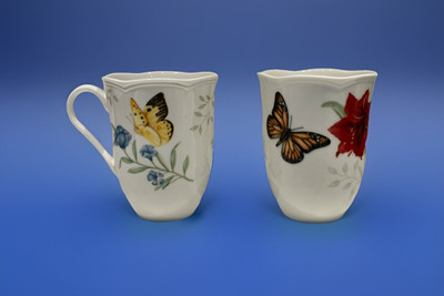 2 Lenox Butterfly Meadow   Monarch  Scalloped Rim Coffee/Tea Cup Mug Spring