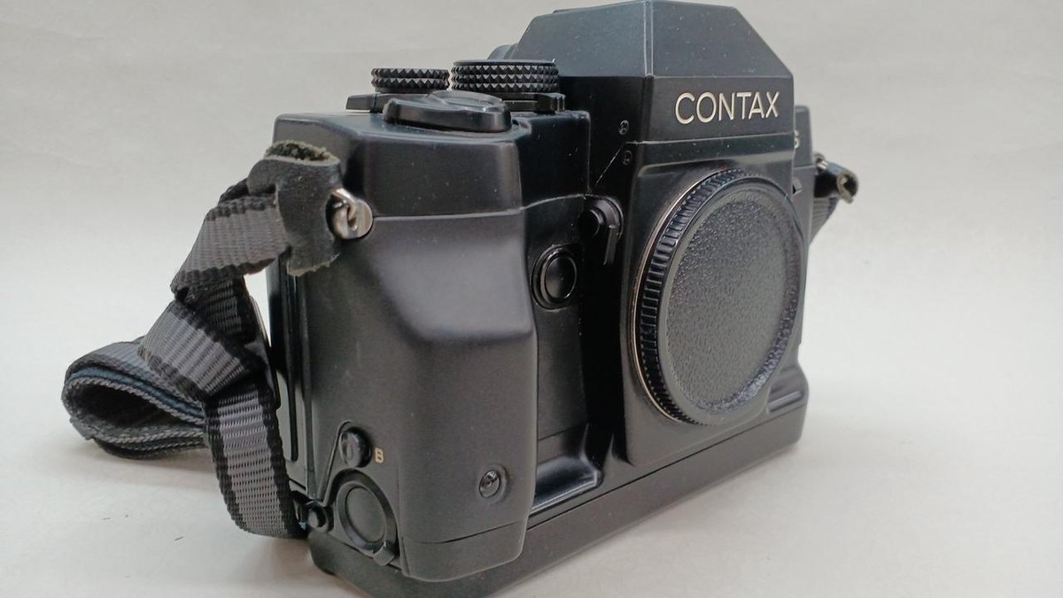 Contax RTS III 35mm SLR Black Film Camera In Working Condition