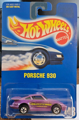 Hot Wheels Blue Card #148 Porshe 930 (PURPLE)