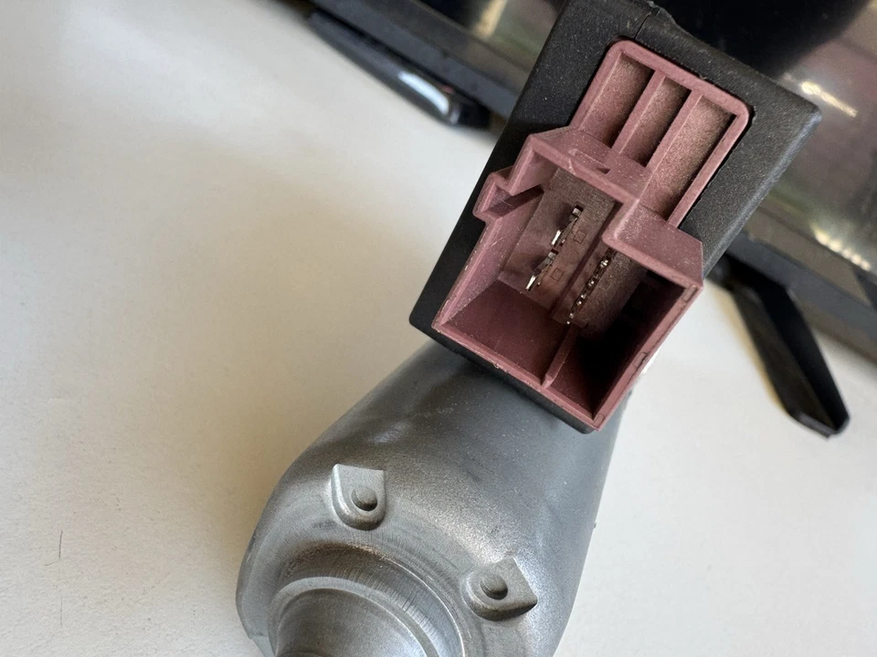 06-18 Mercedes W212 E350 E550 CLS550 techo corredizo techo corredizo motor A2188200142 OEM Foto 3 de 3