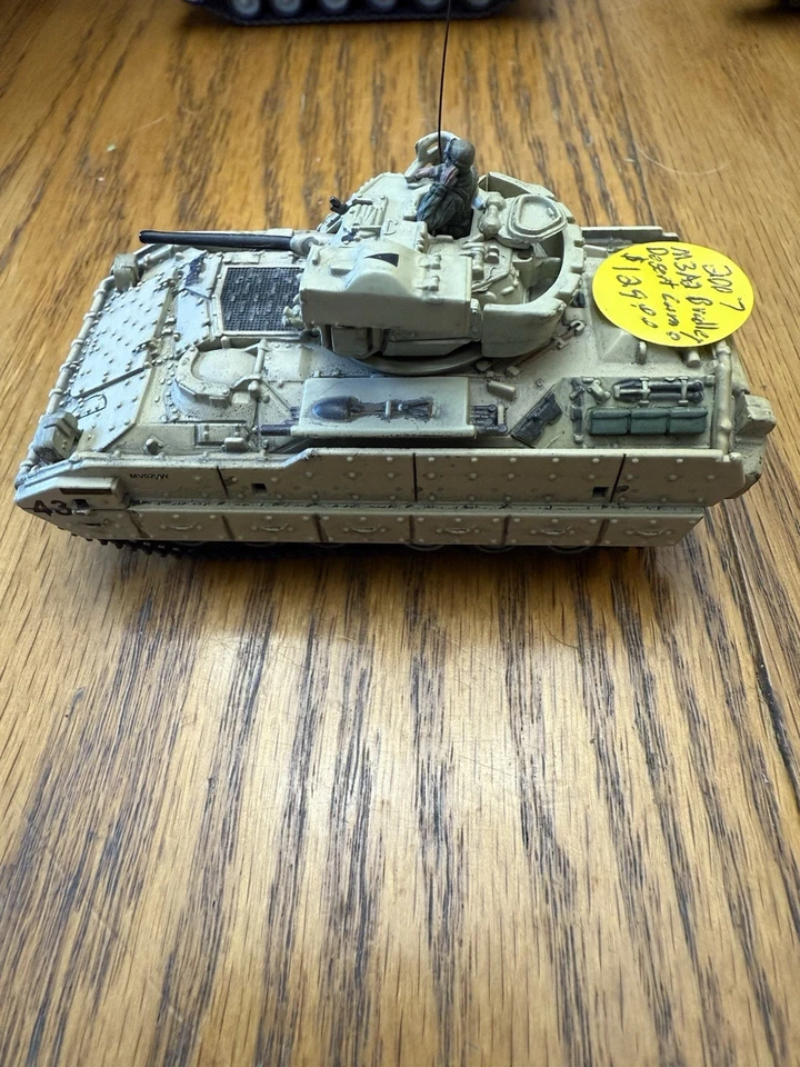 2007 M3A2 Bradley Desert Camo Army Tank - Image 4 of 4