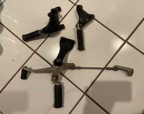 2014 HARLEY SPORTSTER XL1200 FORWARD CONTROL GEAR SHIFTER AND REAR FOOT PEGS