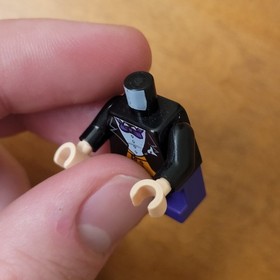 READ LEGO Batman vintag Minifigure The Penguin 7885 7783 Dark Purple Short Legs