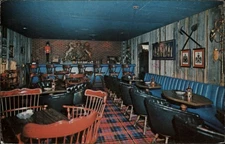 Rutland Vermont Royal's Hearthside Restaurant colonial decor 1981 postcard