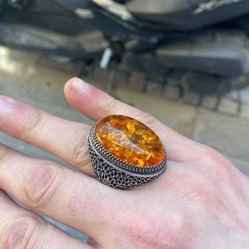 Man Silver Large Amber Stone Orange Gemstone Ring - Image 2 of 4