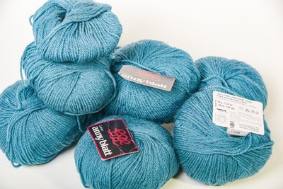 100% Pure Wool Yarn, Vintage Anny Blatt Lagon Teal Blue 7 Balls 910 Yards France