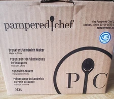 Pampered Chef Breakfast Sandwich Maker Ceramic Egg Cooker 2634 NEW