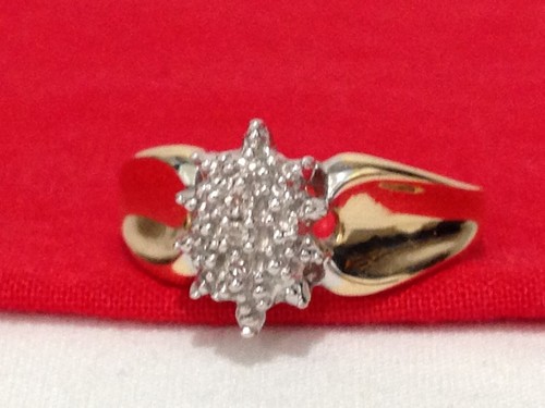 Vintage SIGNED M 10k Yellow & White Gold Diamond Cluster SIZE 7 RING 2.8 GRAMS - Picture 9 of 11
