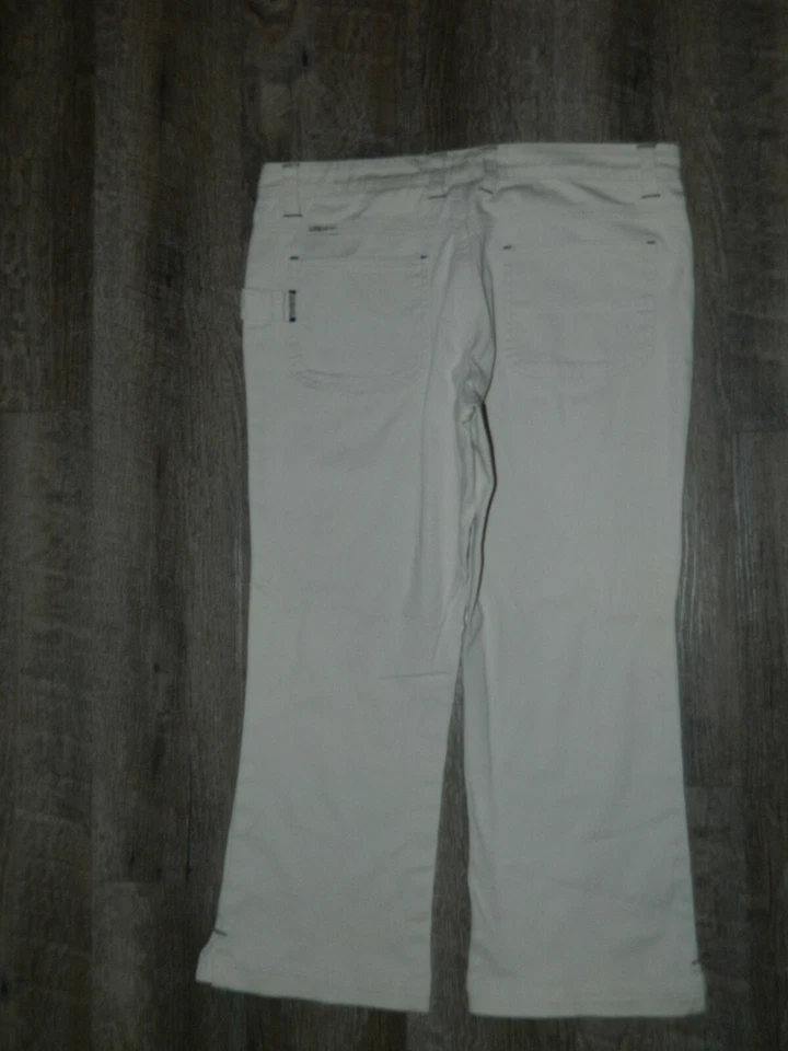 Pantalones de mezclilla capris caqui elásticos marca UNIONBAY clásicos para niñas jóvenes talla 5/34x23 Foto 3 de 4