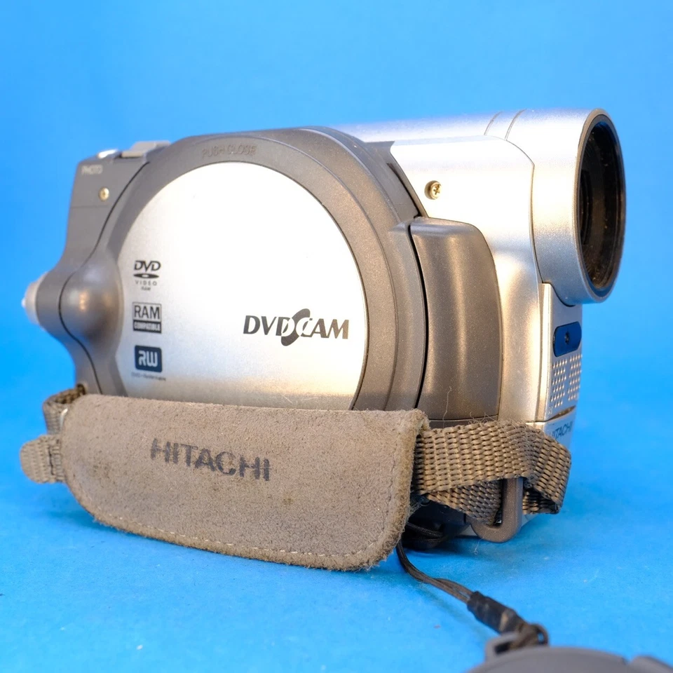 Tested HITACHI DZ-GX5040E DVD CAM, Camcorder, Video Camera Low Res, Student - Image 4 of 4