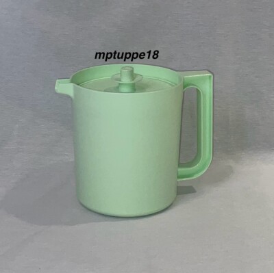  Brand New Tupperware 1.5L VINTAGE CLASSIC SHEER PITCHER W/PUSH BOTTOM LID~MINT*
