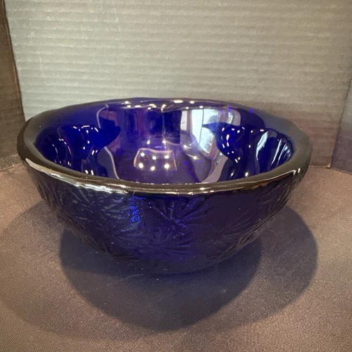 Blenko Small Blue Starburst Glass Bowl 2005 Signed