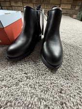 Cat  Jack Classic Kids Tanner Chelsea Boots Black Zipper Little Kid Size 11 NWT
