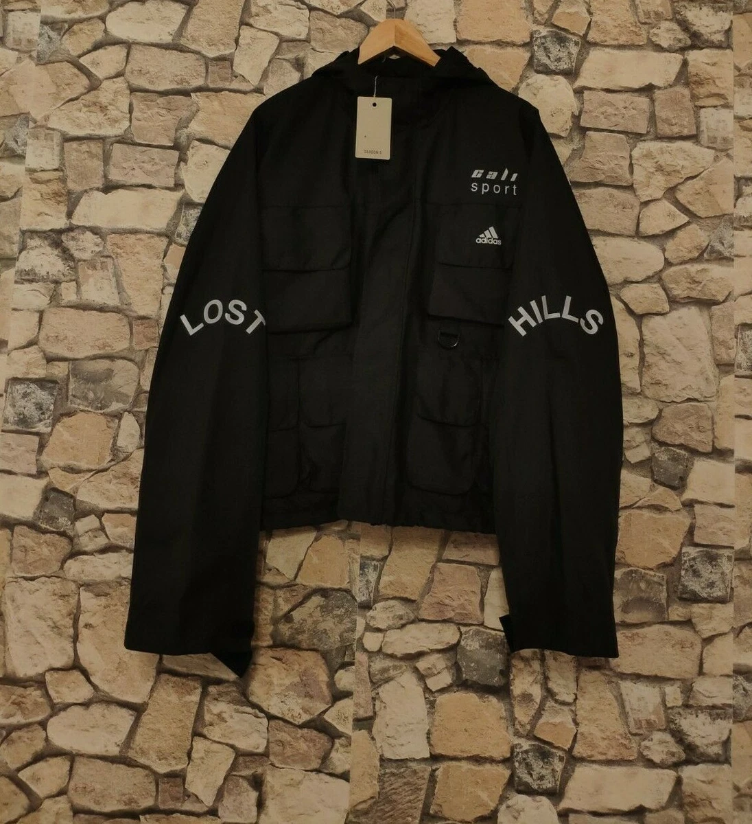 Yeezy lost hills jacket hotsell