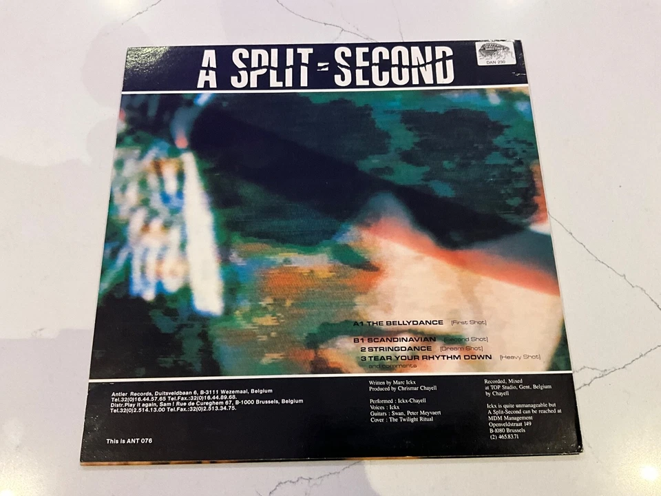 MAXI 45T 45 tours 12" - A SPLIT SECOND - The Bellydance - Scandinavian 1988 - Photo 2/4