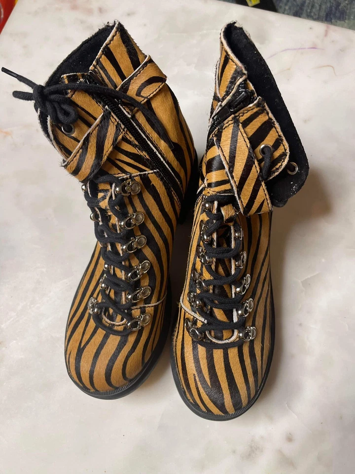 Bota Free People Jeffrey Campbell Estampada Cuadros Con Cordones Talla 8 Foto 4 de 4