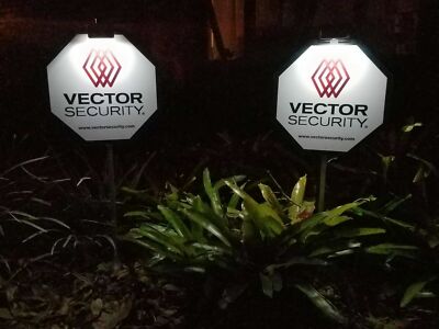 SOLAR LIGHT To ILLUMINATE Security Yard Signs Wunderlight