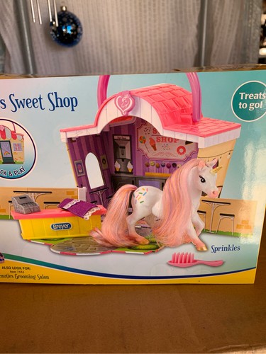 Breyer Li'l Beauties Sprinkles Sweet Shop Playset - Picture 2 of 4