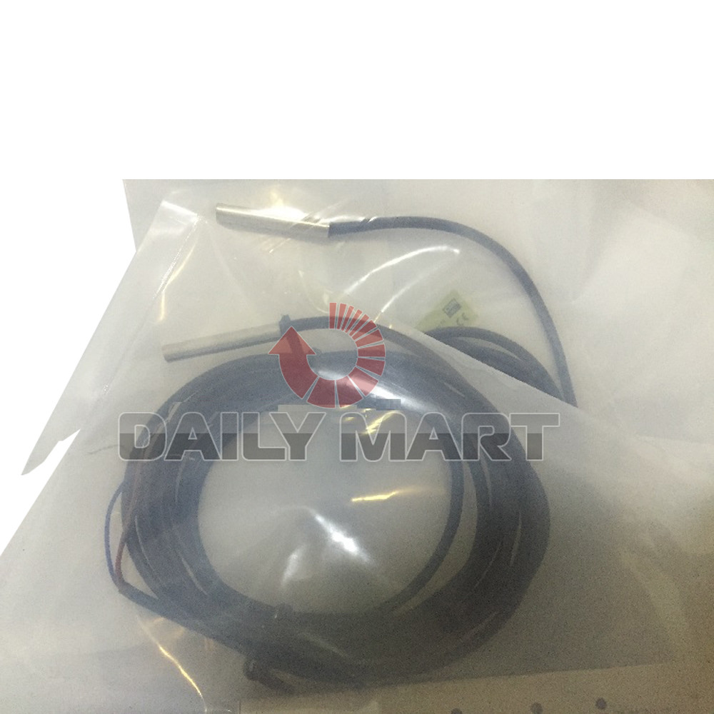 Brand New In Box Omron E2E-S05S12-CJ-C1