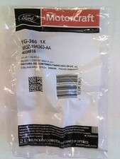 Genuine Ford Motorcraft Vacuum Control Valve-Check Valve YG-360 XR3Z19A563AA OEM