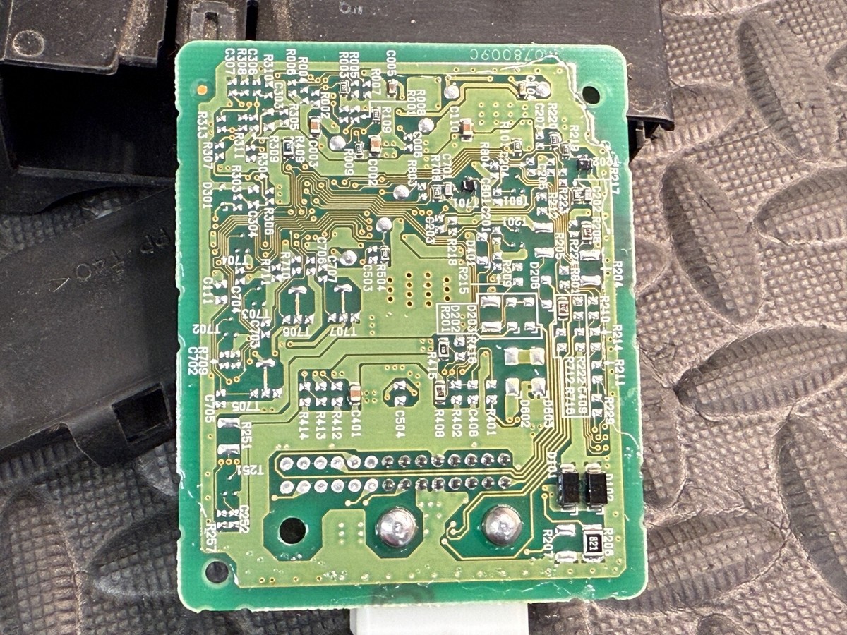 Toyota Corolla Scion xB AC Air Conditioner Temperature Climate AMP