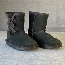 Koolaburra by UGG Victoria Short Toddler boots Black suede faux fur lining Sz 9