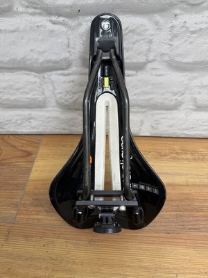 138mm Bontrager Paradigm XXX Carbon Rail Road Saddle With Light